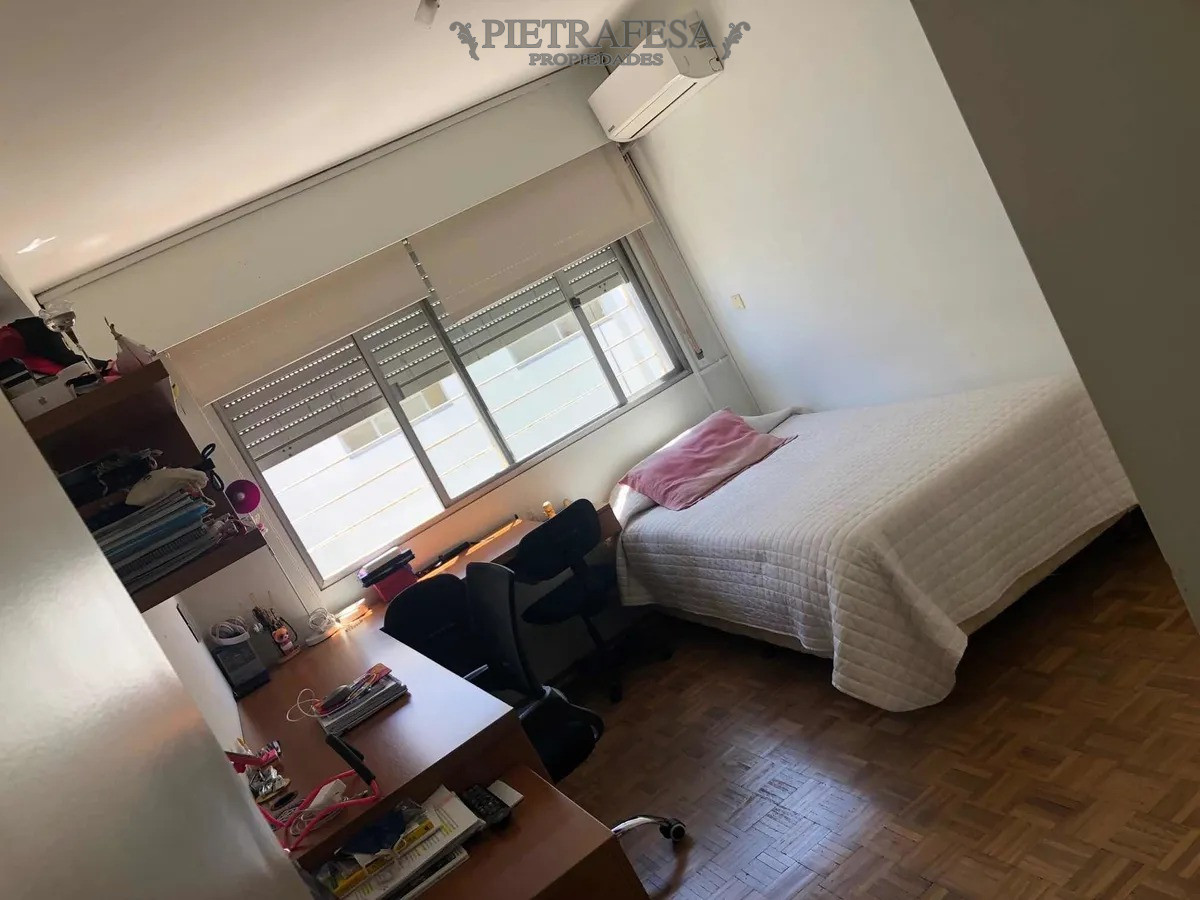 Apartamento ID.4000 - Apartamento Penthouse en venta - 4 dormitorios - 4 baños - garaje x 2 - Chucarro -Pocitos