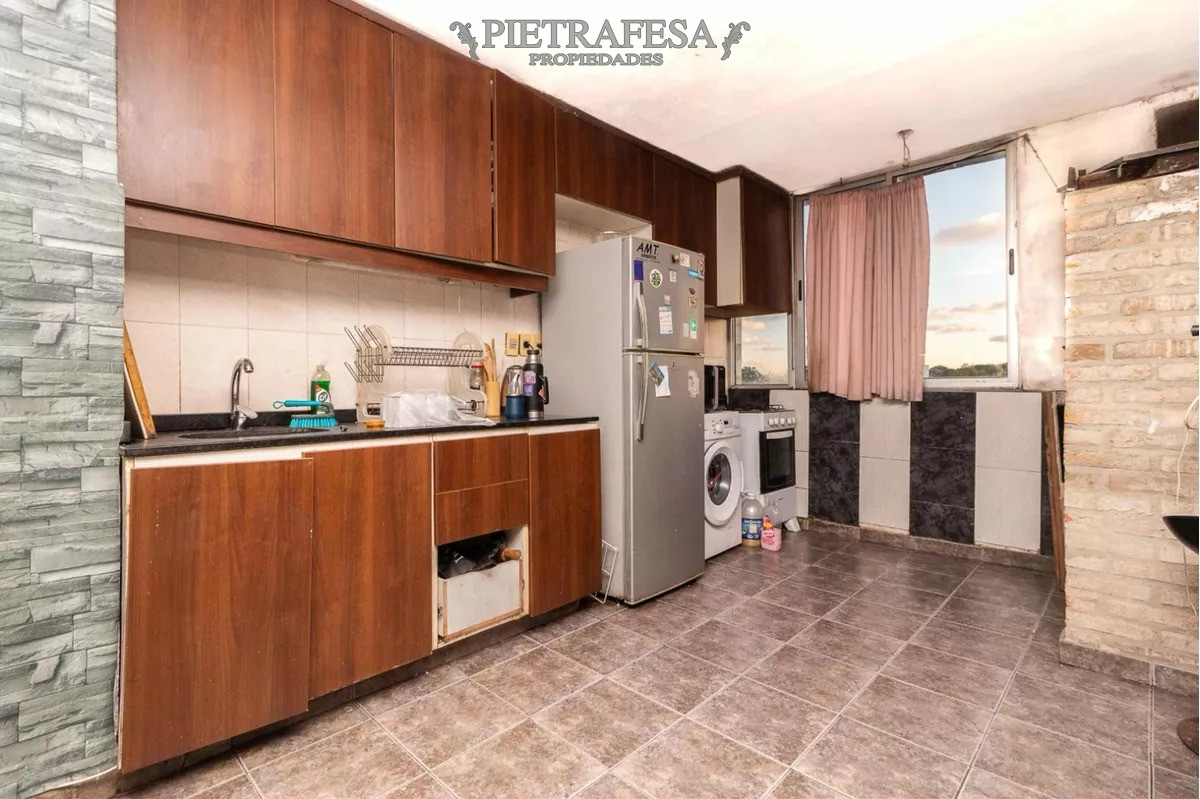 Apartamento ID.9799 - Apto en venta 3 dormitorios, 1 baño- Mercado Modelo