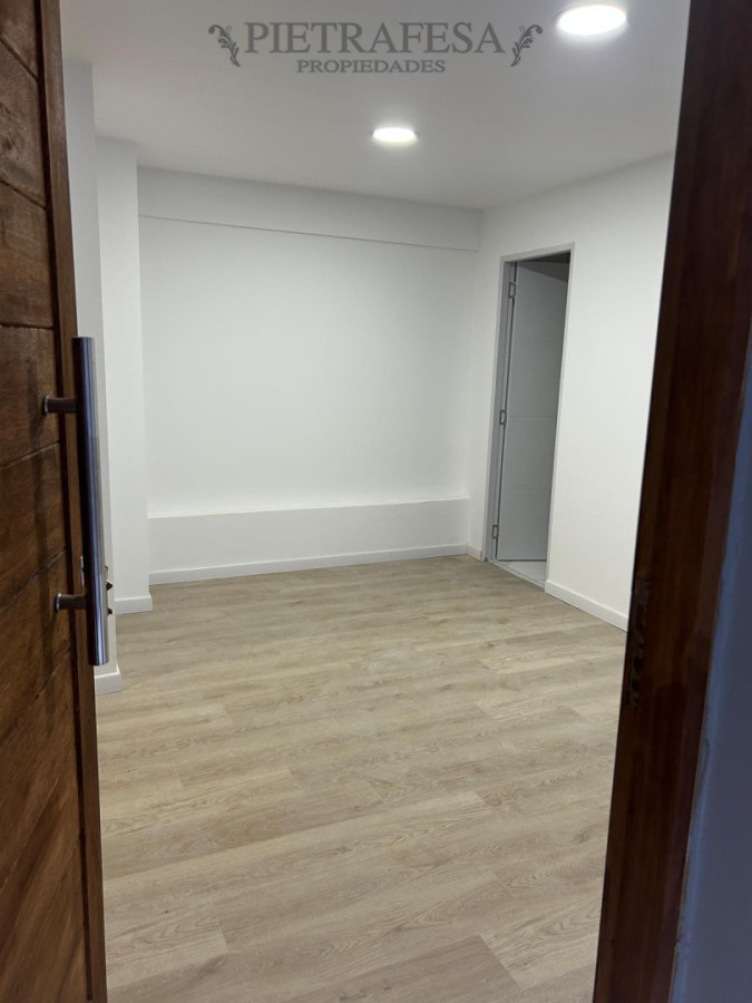 Apartamento ID.15021 - Apartamento en venta, 2 dormitorios, 1 baño, terraza con parrillero. Palermo.