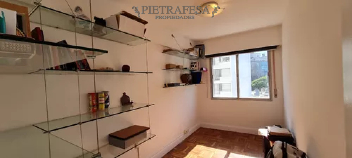 Apartamento ID.12424 - Apartamento en alquiler, 4dormitorios, 3baños, terraza, cochera, amueblado. Punta Carretas.