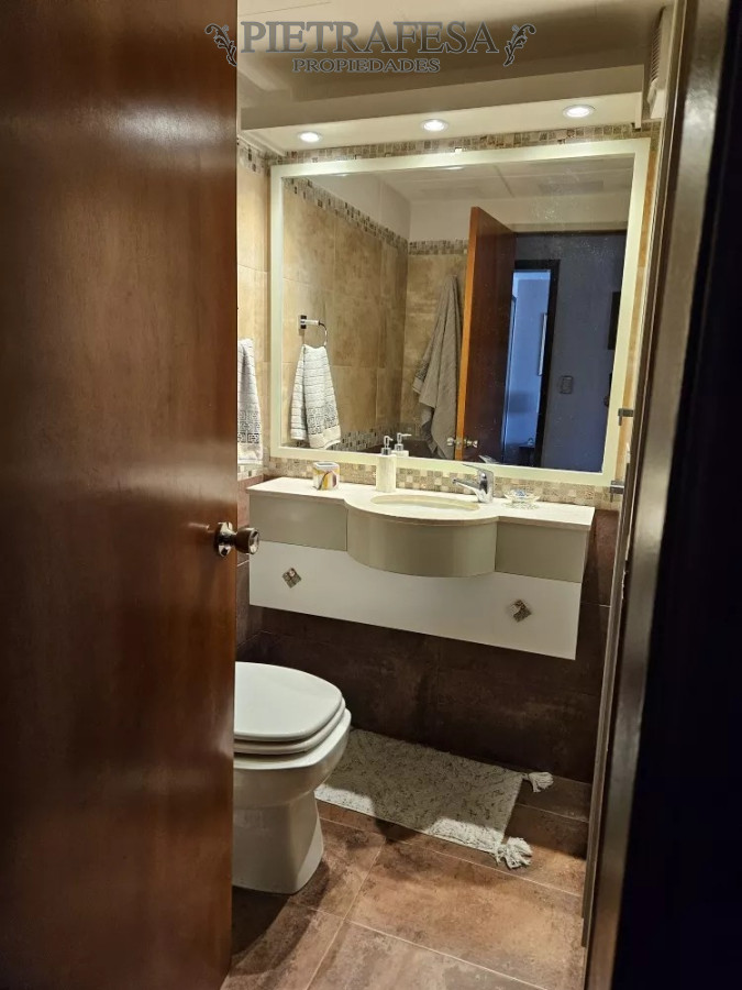 Apartamento ID.9624 - Apto en venta 2 dormitorio, 1 baño, cochera-Pocitos