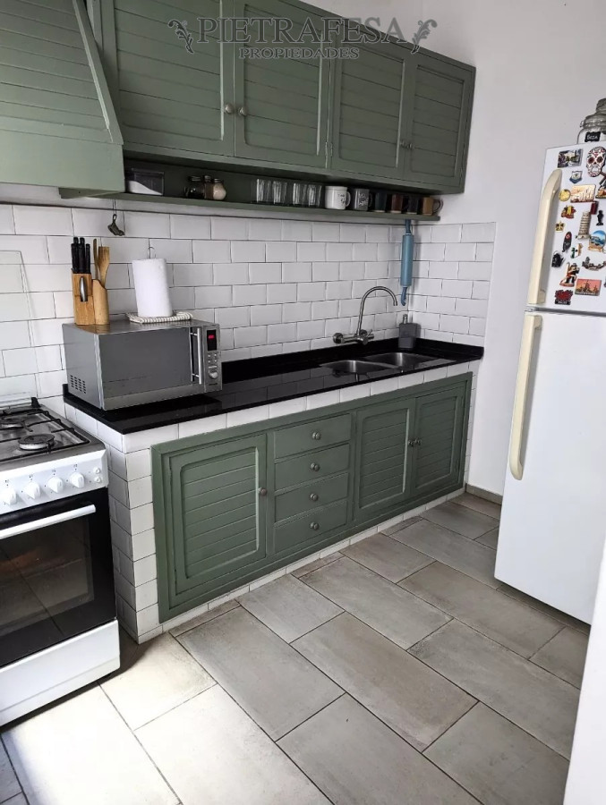 Apartamento ID.9387 - PH en venta 2 dormitorios, 1 baño, cochera-Bella Vista