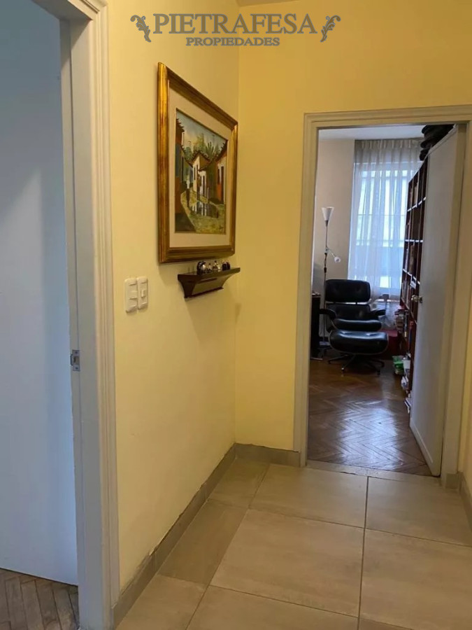 Apartamento ID.6052 - Apartamento en venta 4 dormitorios, 3 baños y patio- Zelmar Michelini -Centro