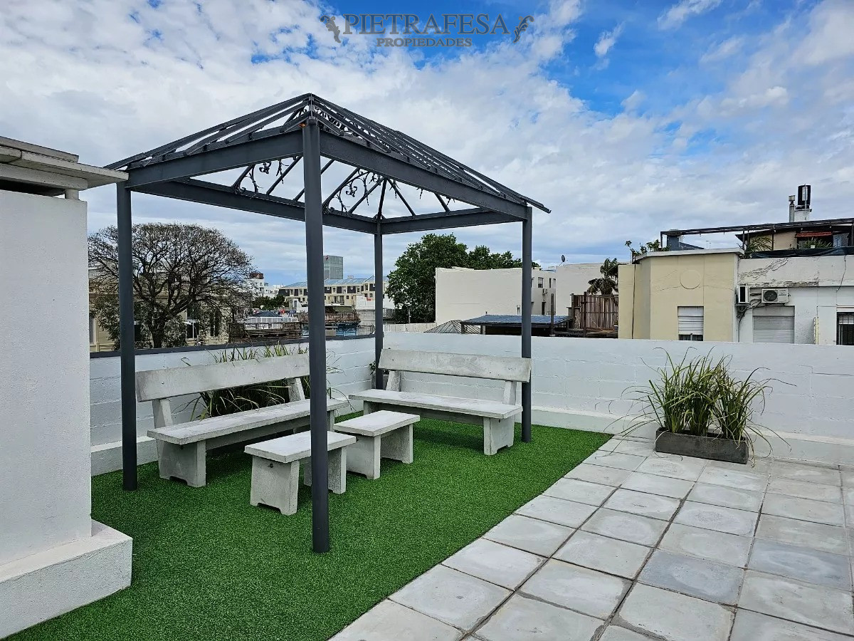 Apartamento ID.8119 - Apartamento en alquiler, 1 dormitorios, 1 baño y patio-Magallanes- Palermo