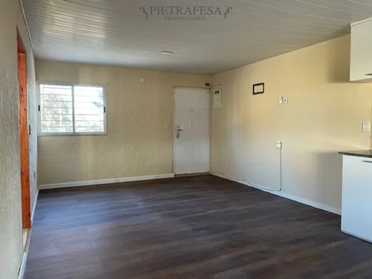 Apartamento ID.13899 - Apartamento en alquiler, 3 dormitorios, 2 baños. Colon.