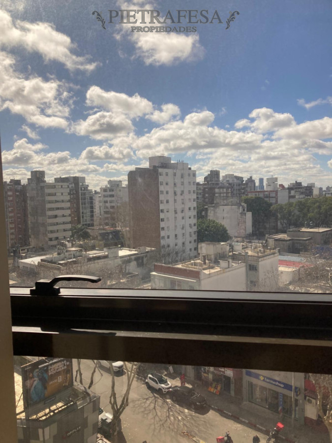 Apartamento ID.16633 - Venta de monoambiente, 1 baño , terraza . Punta carretas