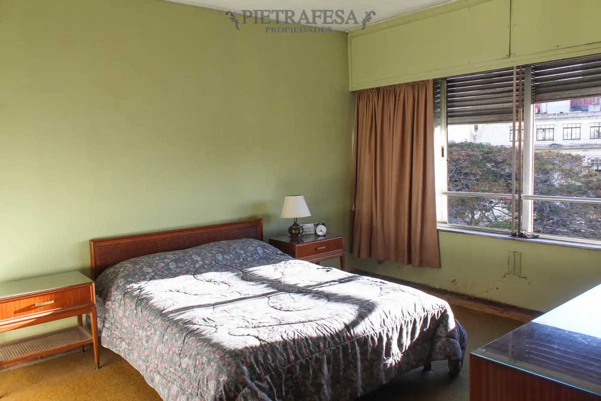 Apartamento ID.7198 - Apartamento en venta 3 dormitorios, 3 baños y garaje-Avenida Libertador- Centro