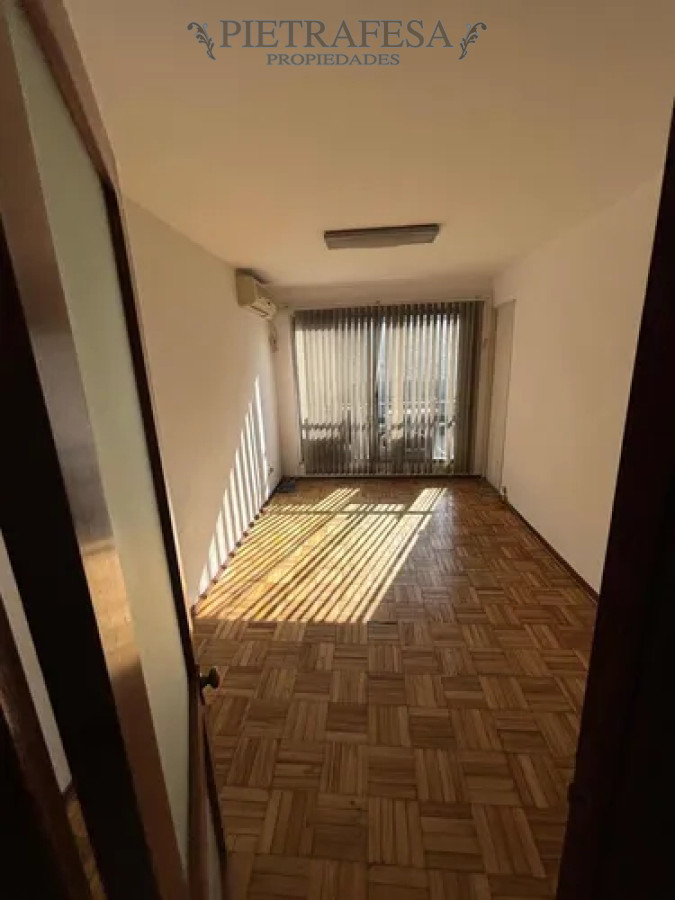 Apartamento ID.13917 - Apartamento en alquiler, 2 dormitorios, 1 baño. Cordón.
