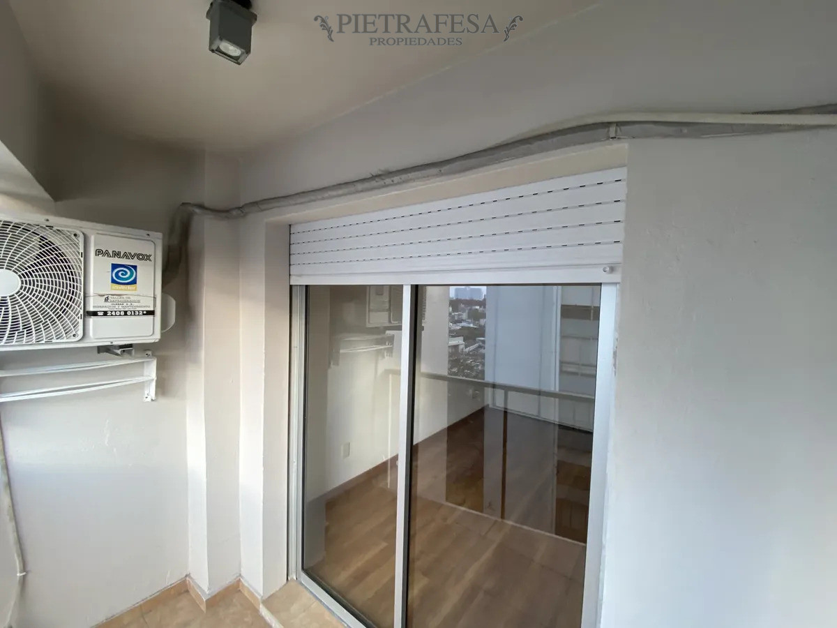 Apartamento ID.15967 - Apartamento en venta, 1 dormitorio, 1 baño, terraza. Pocitos.