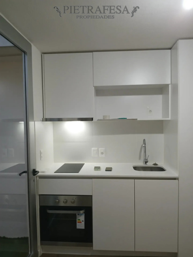 Apartamento ID.16204 - Apartamento en venta, monoambiente, 1baño. La Blanqueada. Con renta.