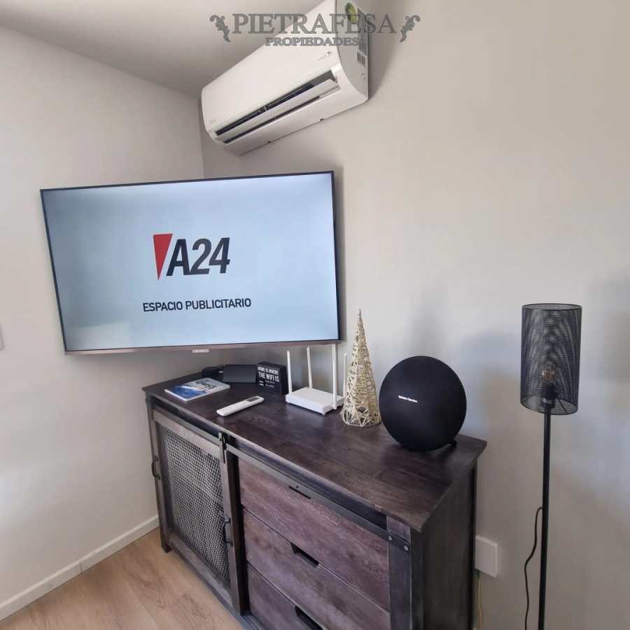 Apartamento ID.15379 - Penthouse en venta, 1 dormitorio, 1 baño, terraza con parrillero. Amueblado. Cordón.