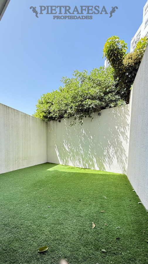 Apartamento ID.3767 - Apartamento en venta monoambiente, 1 baño, patio - Francisco Muñoz - Pocitos