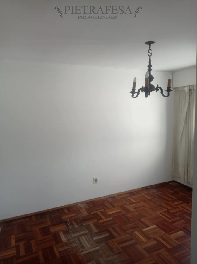 Apartamento ID.15034 - Apartamento en venta, 2 dormitorios, 1 baño, terraza. Centro.