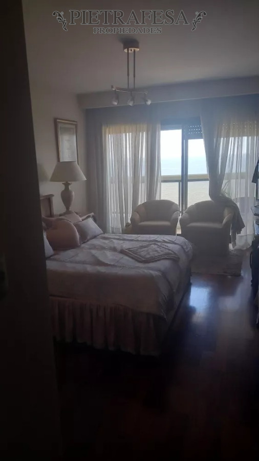 Apartamento ID.8989 - Apto en venta 3 dormitorios, 5 baños, terraza y gaje-Pocitos