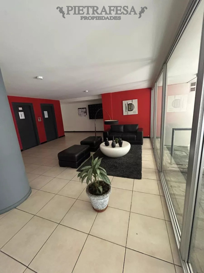 Apartamento ID.12343 - Apto en venta con renta 3 dormitorios, 2 baños, garaje-Centro