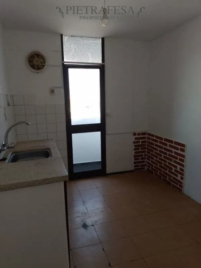 Apartamento ID.7821 - Apartamento en venta 3 dormitorios, 1 baño- Euskal Erria 92- Malvin Norte