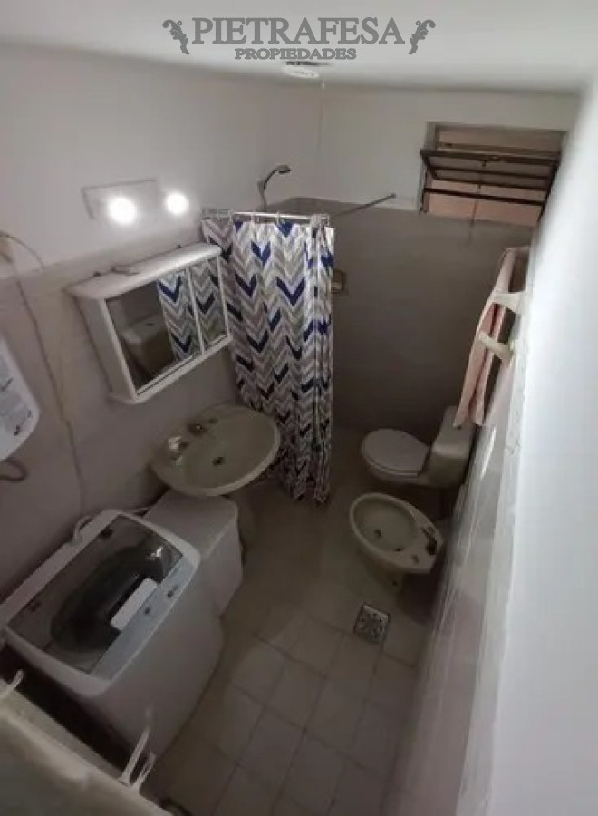 Apartamento ID.4905 - Apartamento en venta 3 dormitorios, 1 baño y terraza con parrillero- 14 de Julio- Pocitos
