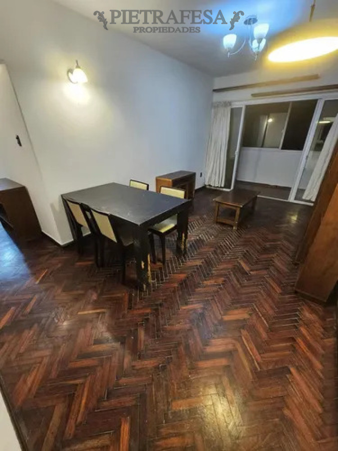 Apartamento ID.14958 - Apartamento en Venta, 2 dormitorios, 1 baño, balcon, azotea. Aguada.