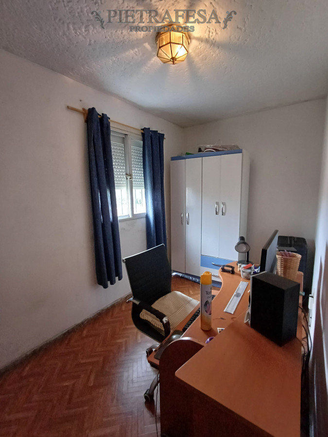 Apartamento ID.6036 - Apartamento tipo dúplex en venta 3 dormitorios, 1 baño y patio con parrillero-Alberto Zum Felde-Malvin Norte 