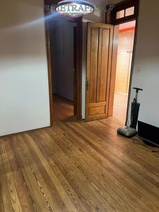 Apartamento ID.12083 - Apto en venta 3 dormitorios, 1 baño-Centro 
