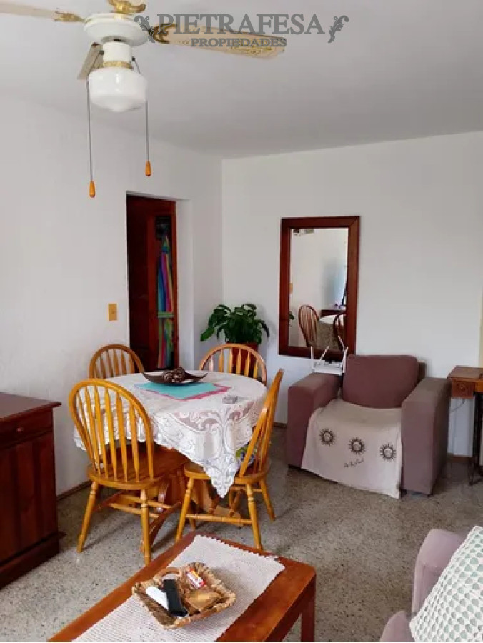 Apartamento ID.13274 - Apartamento en alquiler, 2dormitorios, 1baño. Malvin Norte.