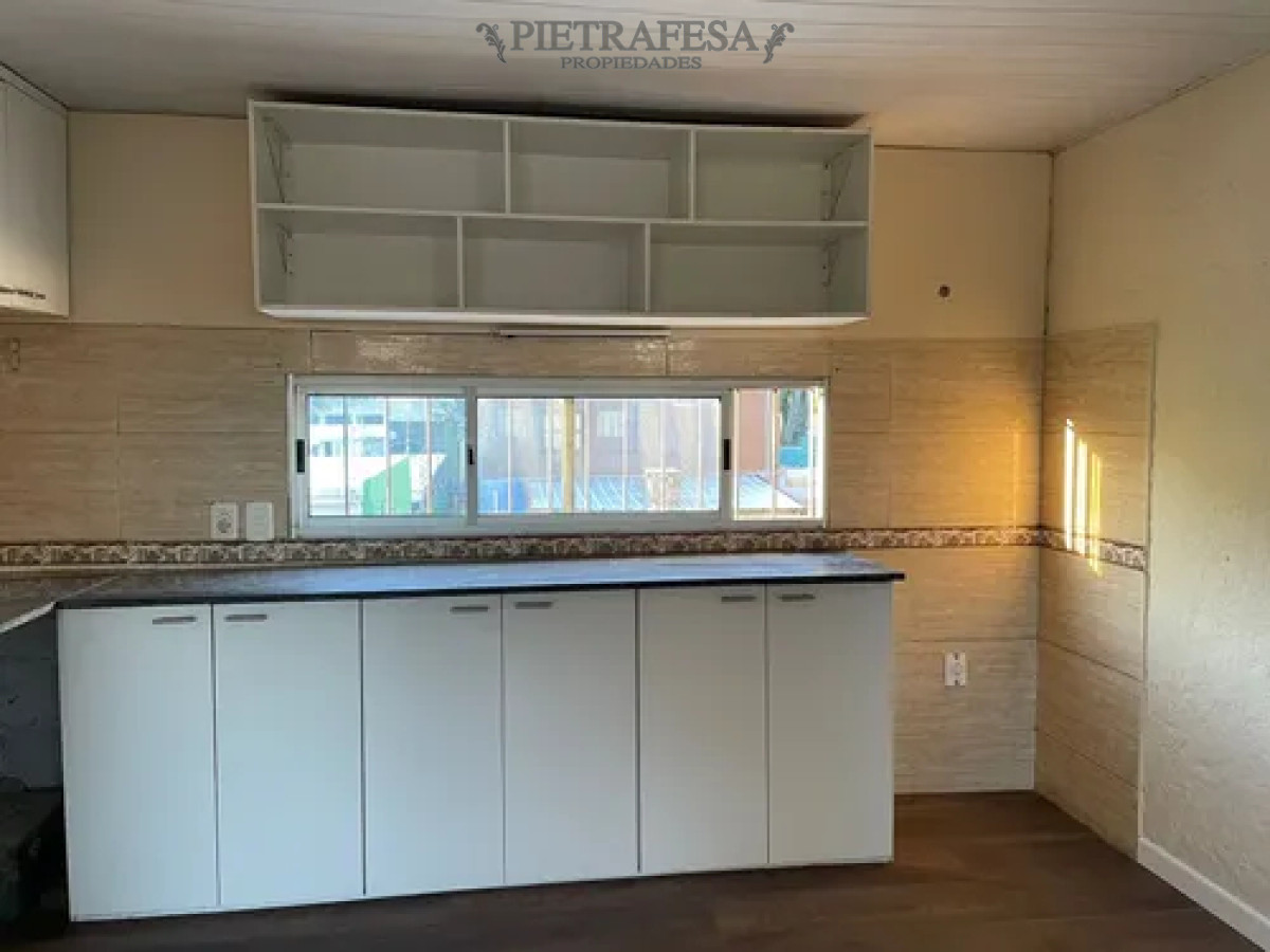 Apartamento ID.13899 - Apartamento en alquiler, 3 dormitorios, 2 baños. Colon.