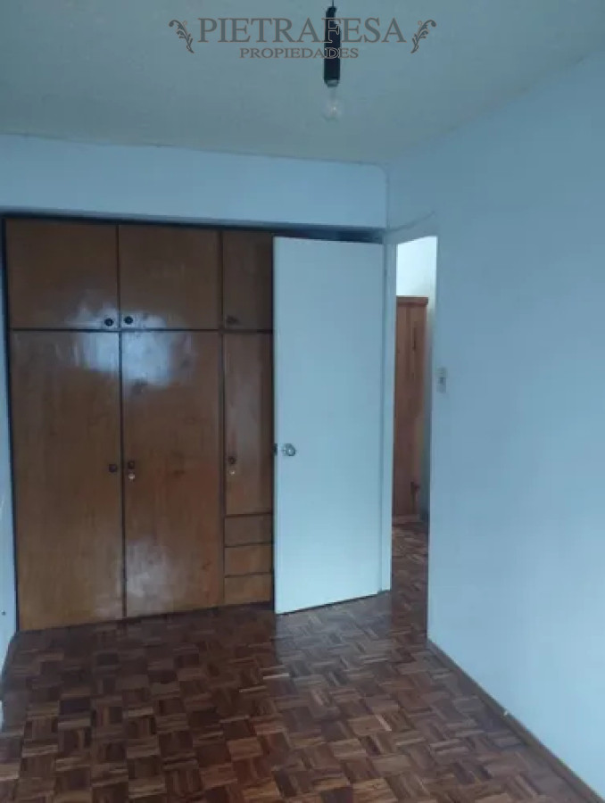 Apartamento ID.13919 - Apartamento en alquiler, 2 dormitorios, 1 baño, terraza lavadero. Parque Posadas.