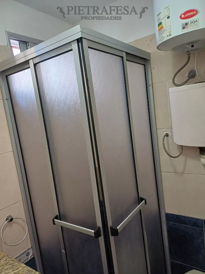 Apartamento ID.12395 - Apto en alquiler  1 dormitorio, 1 baño y patio-Jacinto Vera, 