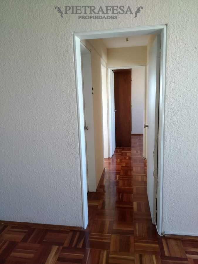Apartamento ID.8847 - Apartamento en venta, 3 dormitorios, 1 baño. García de Zuñiga, Punta Carretas.