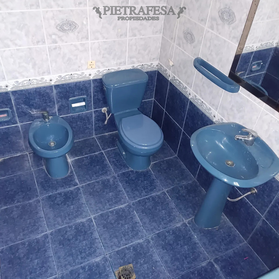 Apartamento ID.13857 - Apto en venta sobre avenida, 4 dormitorios, 2 baños- Centro