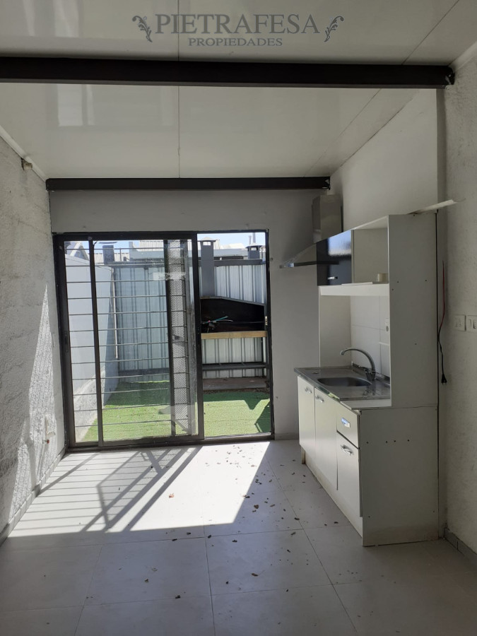 Apartamento ID.2793 - Monoambiente en alquiler- Defensa- Cordón