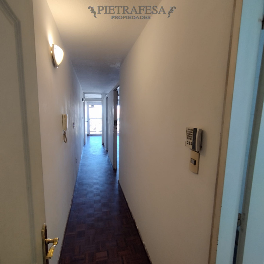 Apartamento ID.14628 - Monoambiente en alquiler con divisiones y terraza
