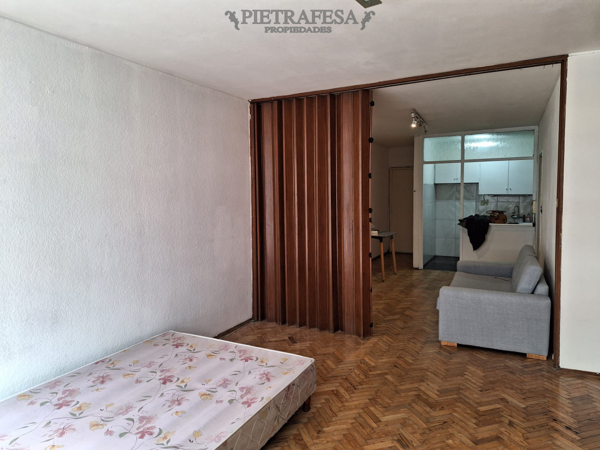 Apartamento ID.9389 - Apartamento en venta, mono, 1 baño. Centro.