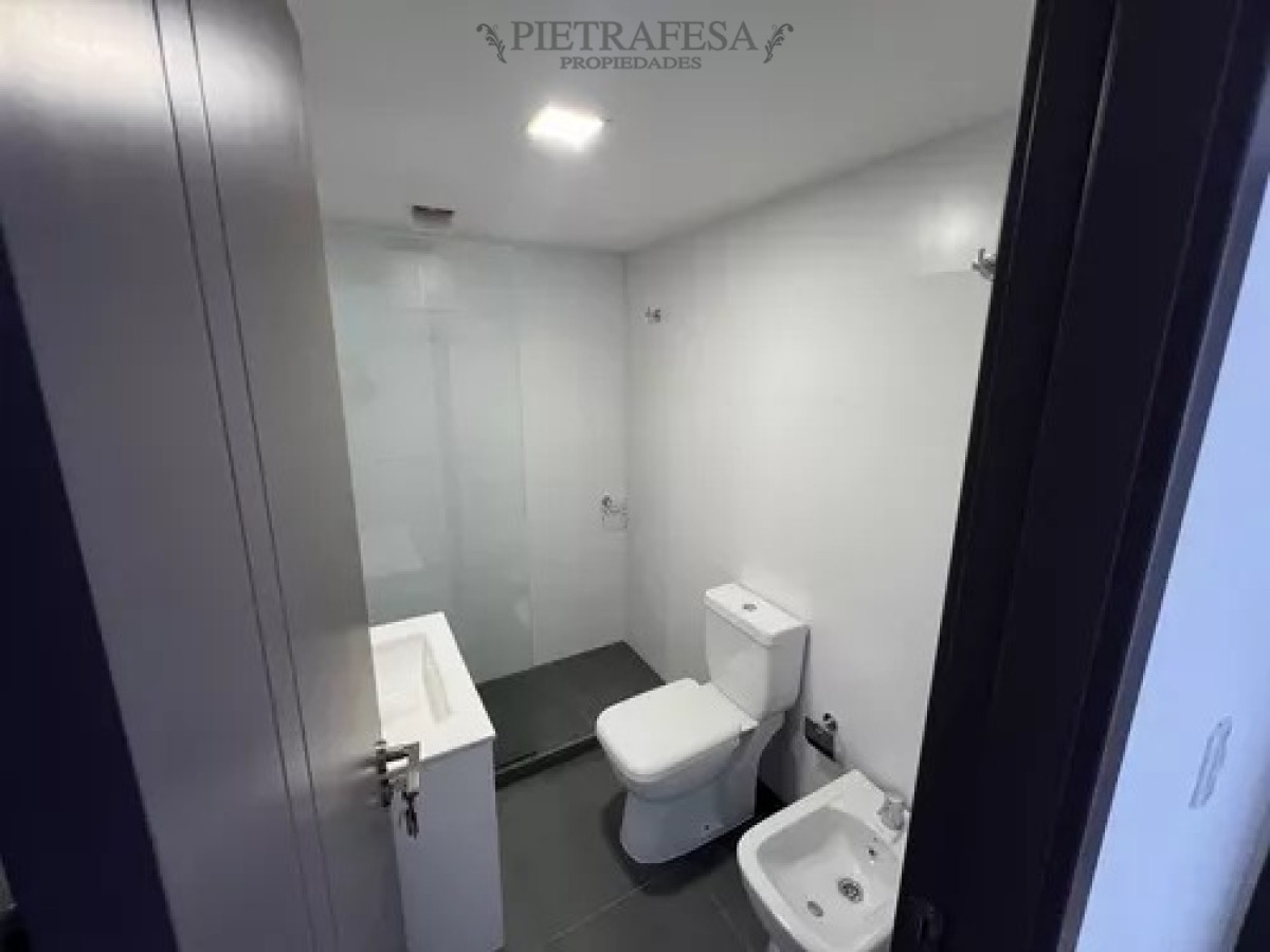 Apartamento ID.11448 - Apto a estrenar 4 dormitorios, 2 baños y terraza-Centro