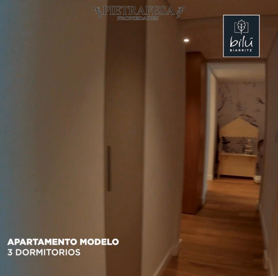 Apartamento ID.14255 - Apartamento de lujo Punta Carretas · 3 dormitorios · 4 baños · a metros del mar!