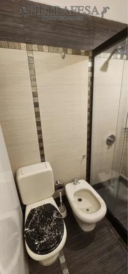 Apartamento ID.14958 - Apartamento en Venta, 2 dormitorios, 1 baño, balcon, azotea. Aguada.