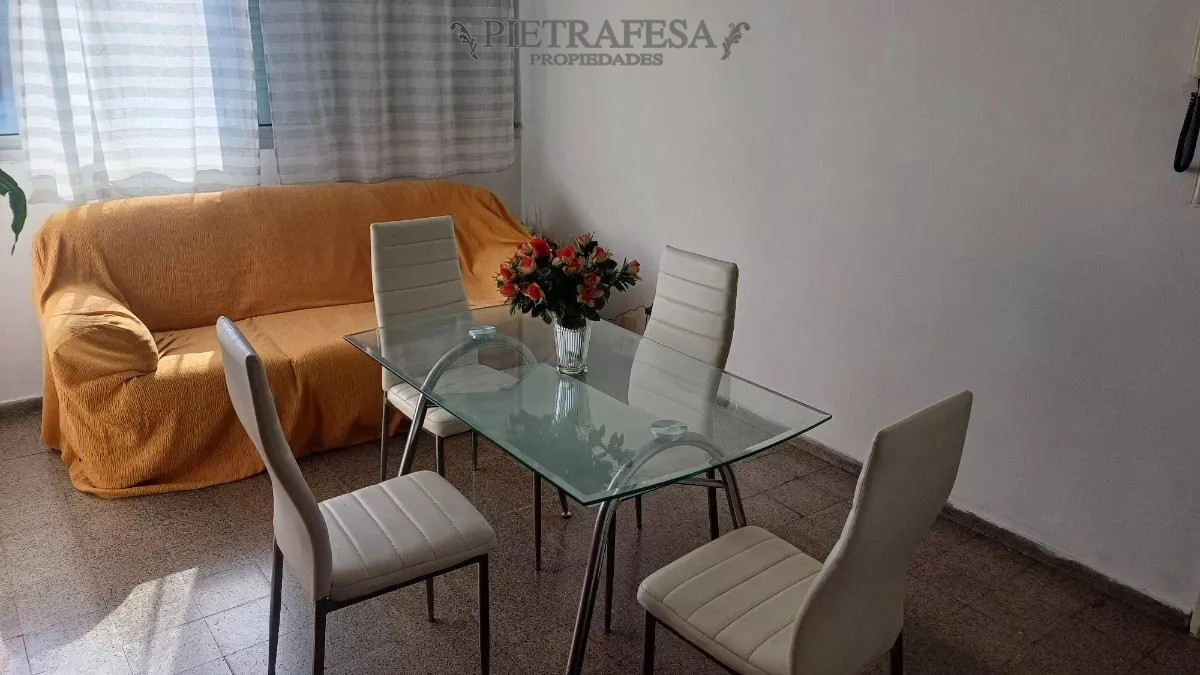 Apartamento ID.11775 - Apto en venta 3 dormitorios, 1 baño-Mercado Modelo