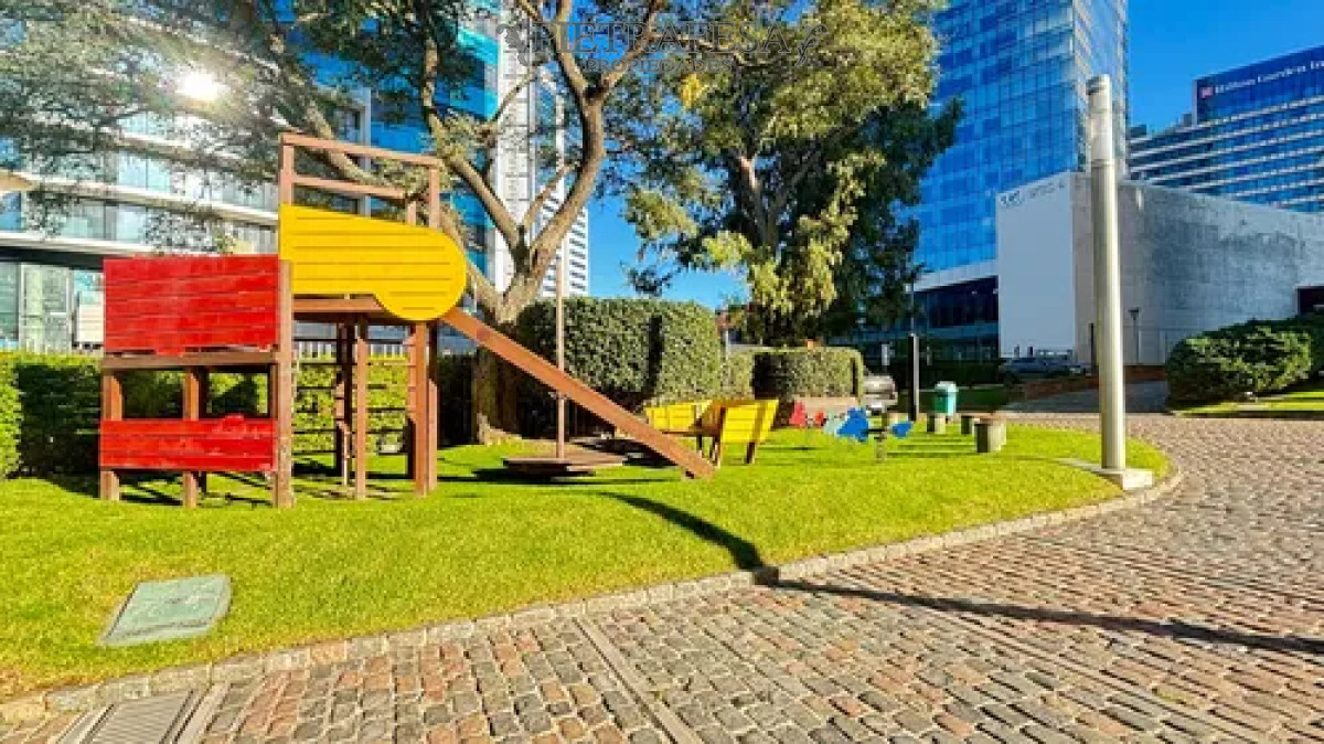 Apartamento ID.13820 - Apartamento en Torres Náuticas - amueblado, 3 dormitorios, 2 baños, terraza, garaje. Pocitos.