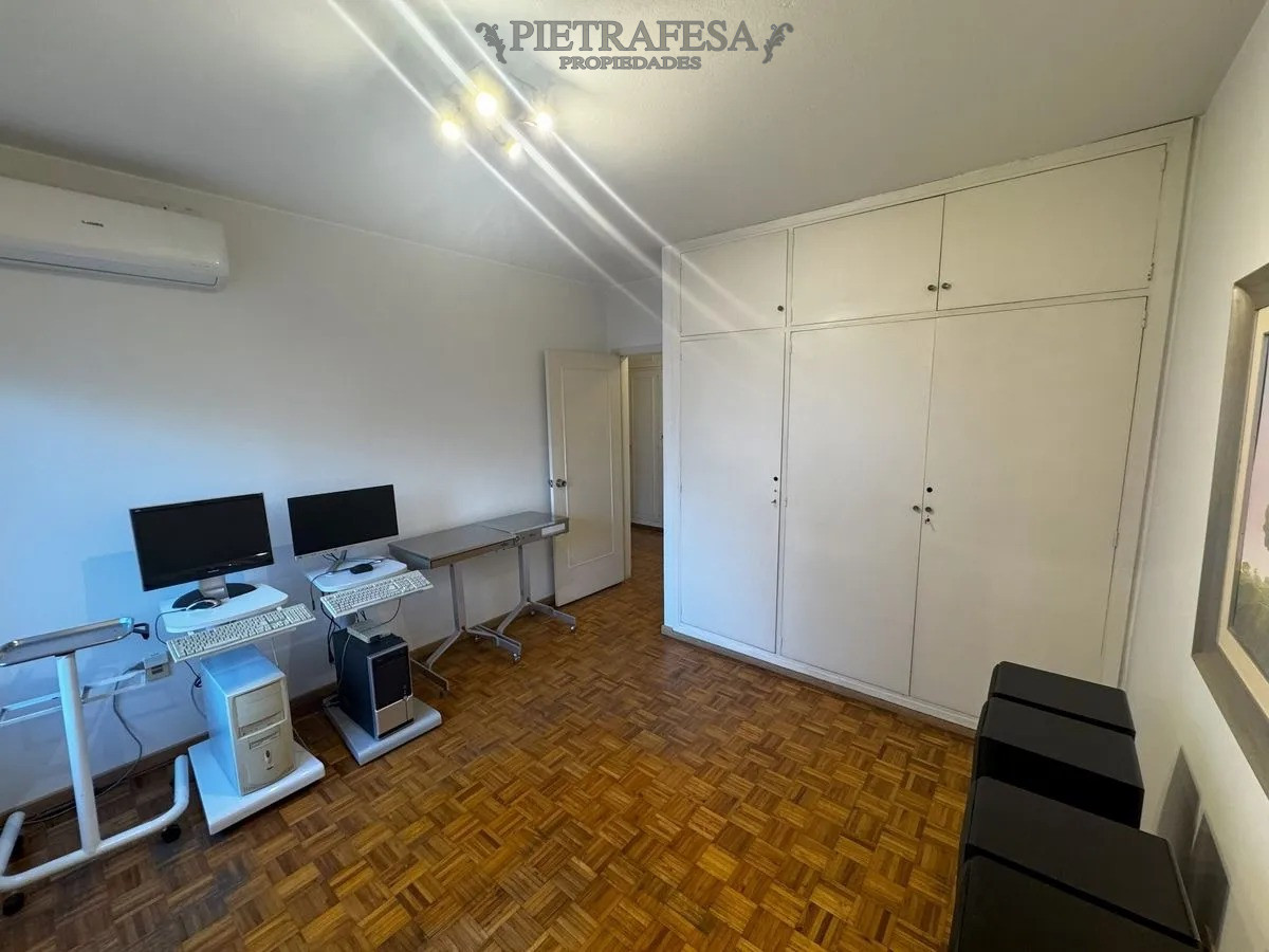 Apartamento ID.13661 - Apto en venta 3 dormitorios, 3 baños, garaje-Pocitos