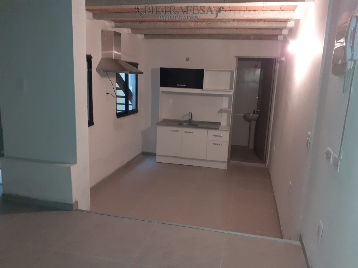 Apartamento ID.1082 - 5 Apartamentos en Defensa  y Daniel Muñoz - Tres cruces 