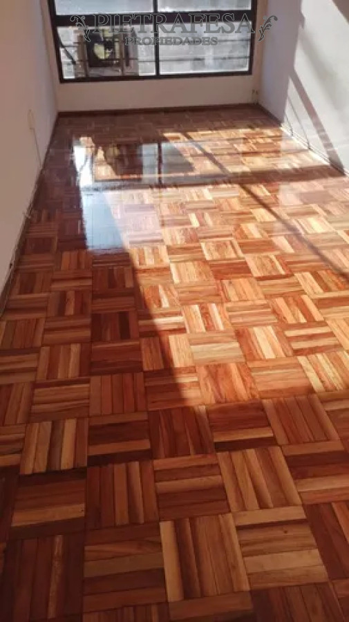 Apartamento ID.13902 - Apartamento en alquiler, 2 dormitorios, 1 baño, terraza lavadero. Pocitos.