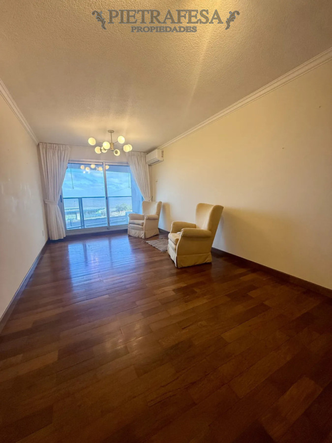 Apartamento ID.15326 - Apartamento en venta, 2 dormitorios, 2 baños, terraza, patio, garaje. Malvin.