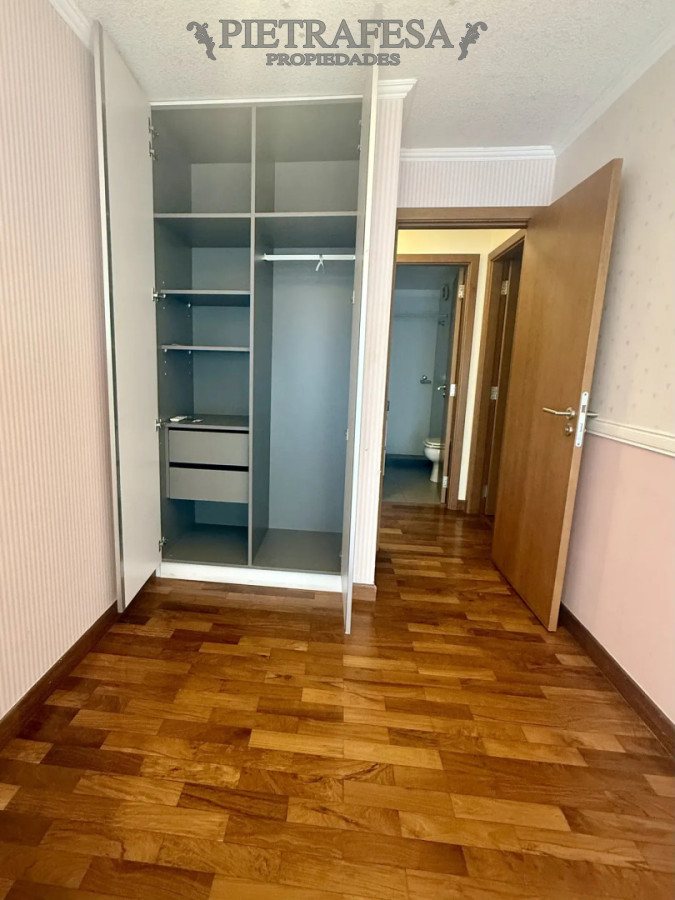 Apartamento ID.15326 - Apartamento en venta, 2 dormitorios, 2 baños, terraza, patio, garaje. Malvin.