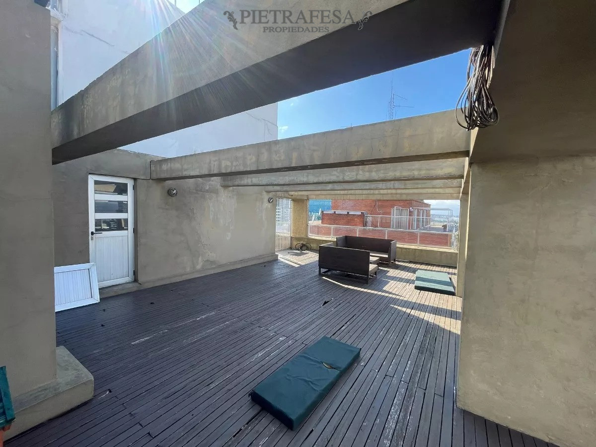 Apartamento ID.11055 - Penthouse en venta 3 dormitorios, 5 baños, terraza, gje-Pocitos 