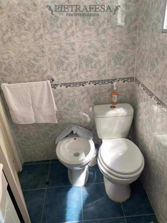 Apartamento ID.7155 - Apartamento en venta, 2 dormitorios, 1 baño y patio- Pte Lorenzo Batlle -Tres Cruces