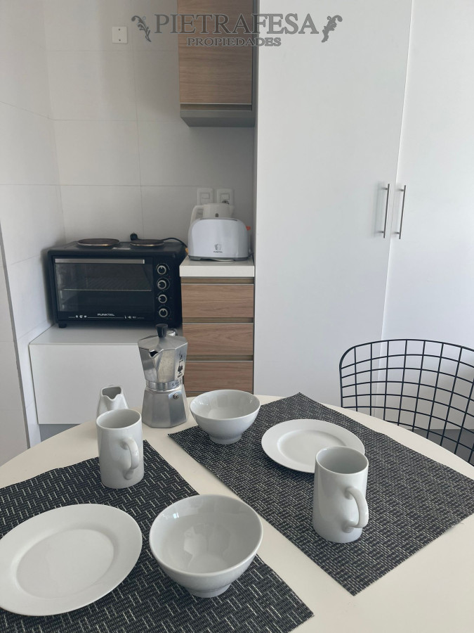 Apartamento ID.13923 - Monoambiente en 21 de Setiembre - Tercer piso - Amueblado