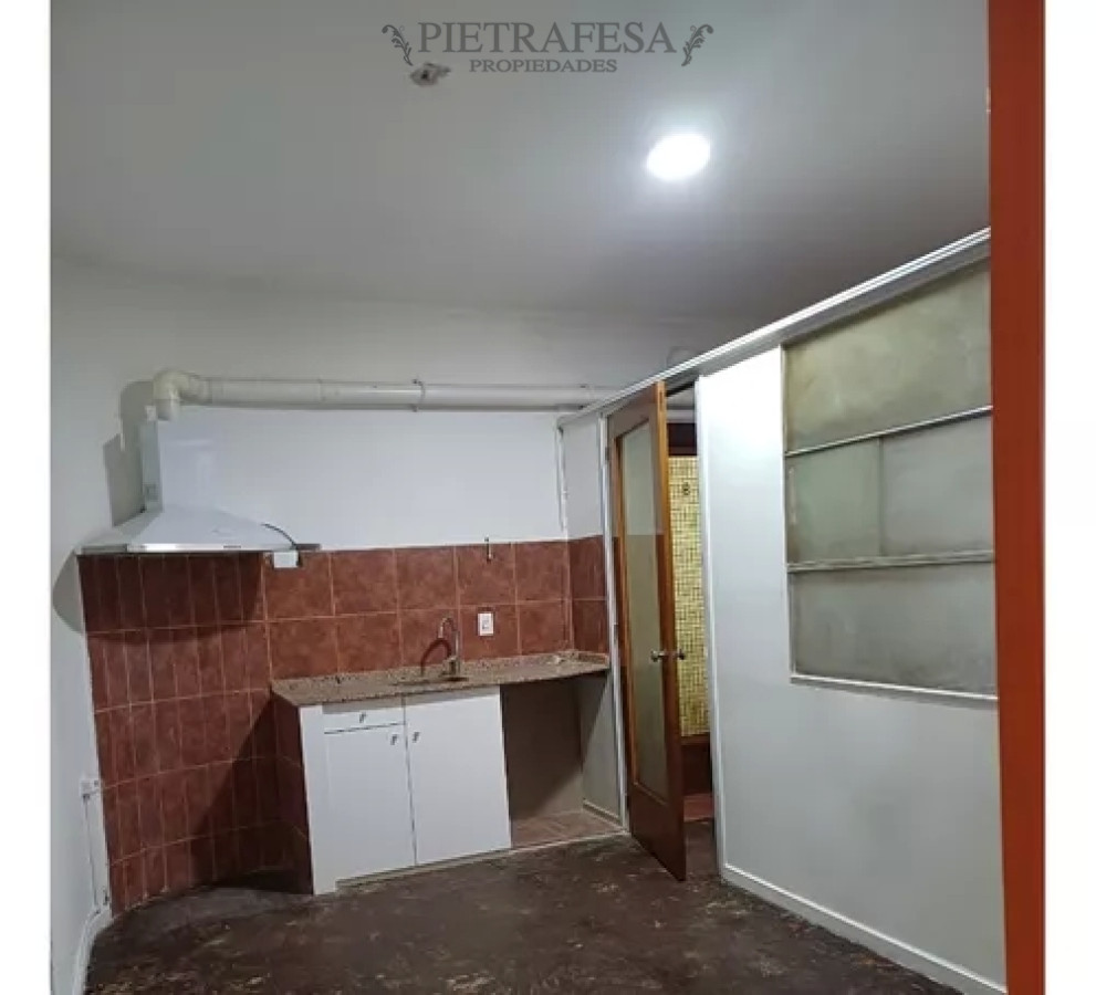 Apartamento ID.10493 - Apto en alquiler, 1 dormitorio, 1 baño. Ciudad Vieja.