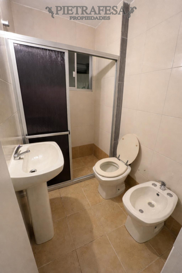 Apartamento ID.7952 - Apartamento en venta con renta 3 dormitorios, 2 baños y balcón-Gabriel Pereira-Pocitos