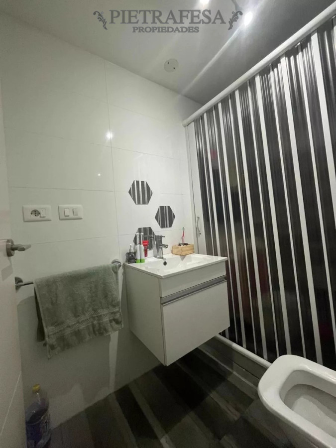 Apartamento ID.8554 - Apartamento en venta 3 dormitorios, 2 baños, patio y garaje-Millán-Prado