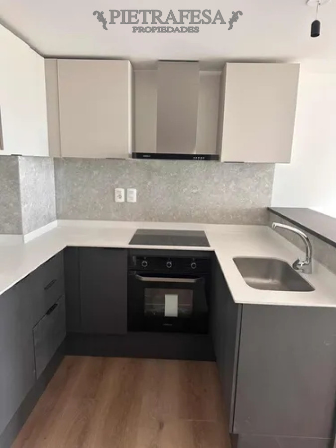 Apartamento ID.13426 - Apartamento en alquiler, 1dormitorio, 1baño, terraza, cochera. Parque Miramar.